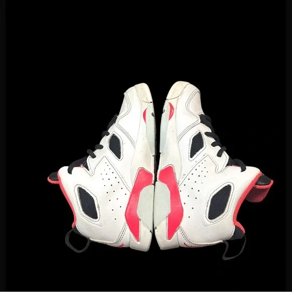 Jordan Flight Club 91 White Infrared Basketball Sneakers - Picture 5 of 8